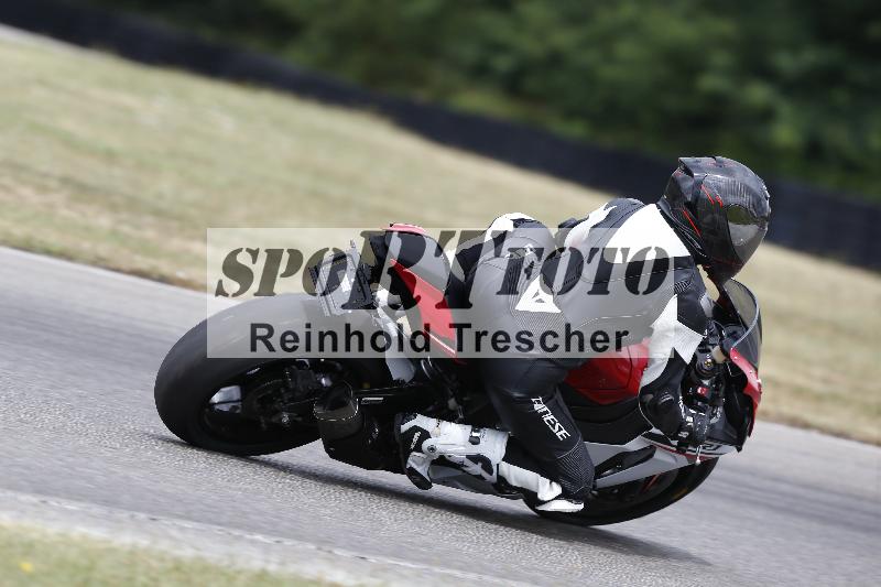 /32 07.07.2025 Plüss Moto Sport ADR/Freies Fahren/666